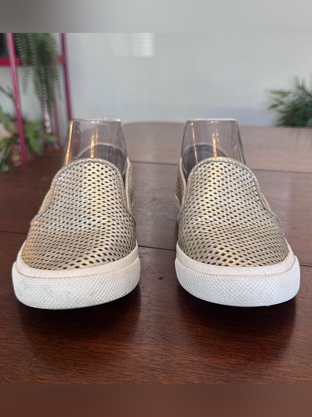 Sperry Slip-On Sneakers Gold Metallic Leather Perforated | Size 7.5 - Picture 4 of 9